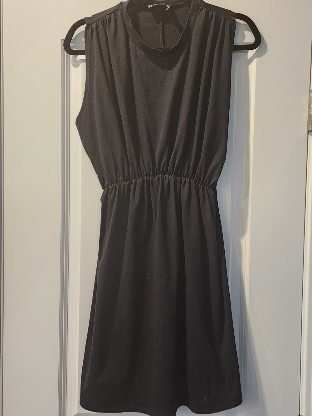 Asos Design Women's Black Sleeveless Dress Size 10. Item 0421261D